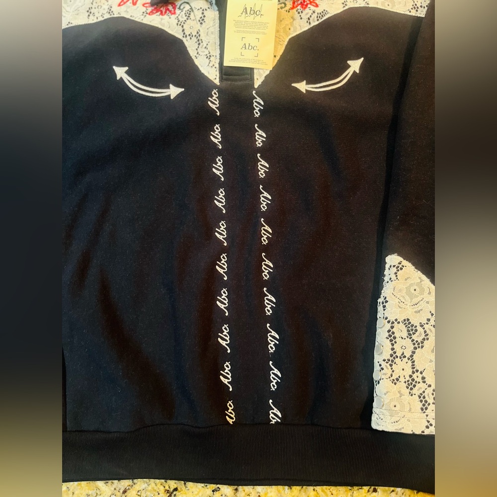 Advisory Board Crystals ABC XL Lace Western Sweatshirt NWT Embroidered Floral - Picture 9 of 15
